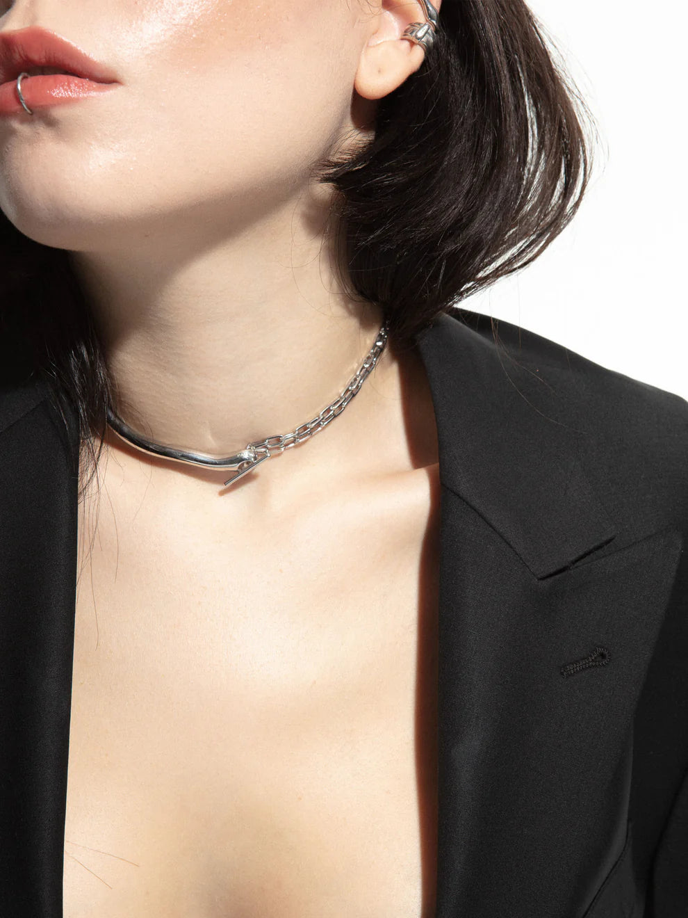 VIVIEN NECKLACE