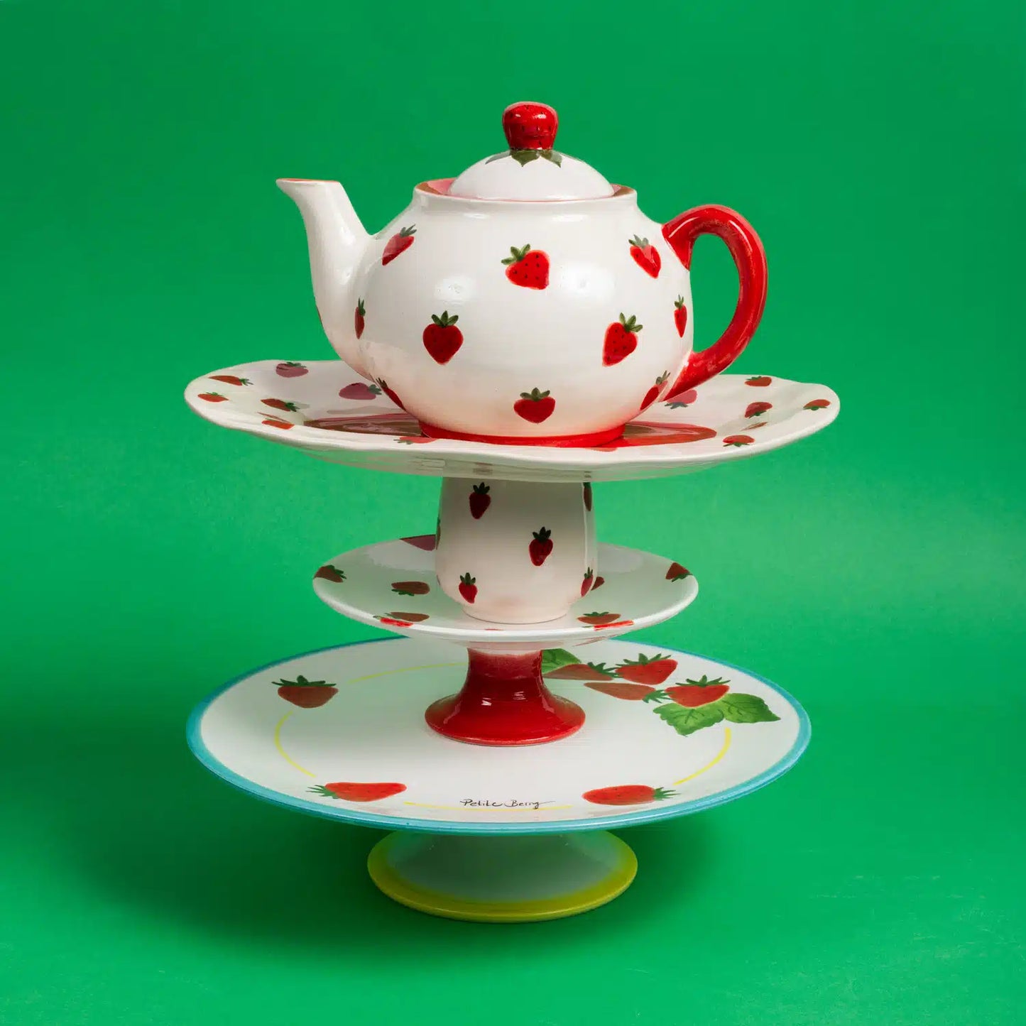 Petite Berry- Çilek Kulplu Mug