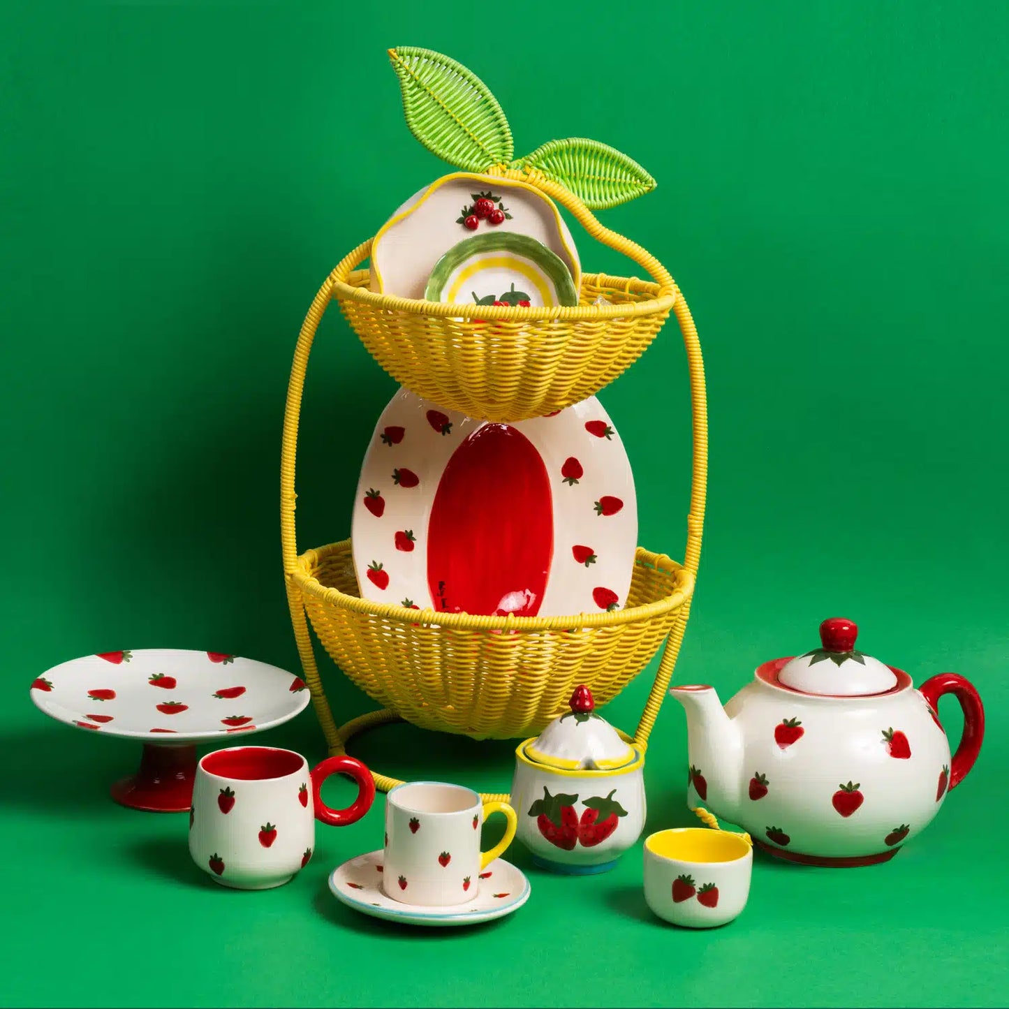 Petite Berry- Çilek Kulplu Mug