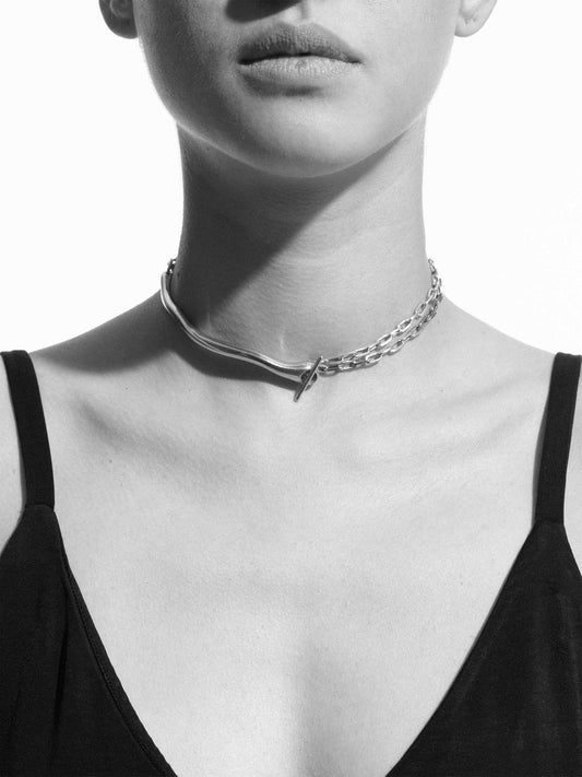 VIVIEN NECKLACE
